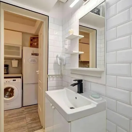 Brightside Apartment *
